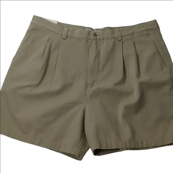 Gap Relaxed Fit Khaki Shorts Size 40 NWT - Picture 1 of 5